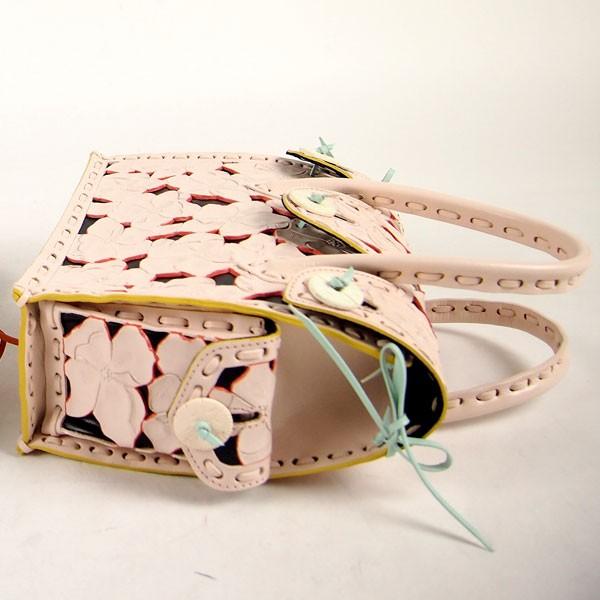 美品　Carving Tribes ハンドバッグ　レザー　アネモネ 美品 Carving Tribes ハンドバッグ レザー アネモネ