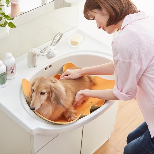 犬 バスマット つるつるすべらんワン 滑り止め クッション マット お風呂 シャンプー シャワー ケア 人気沸騰ブラドン
