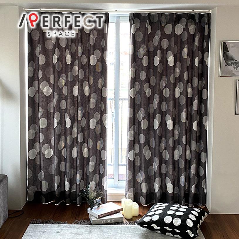 カーテン 遮光 おしゃれ 1cm刻み 黒 おしゃれ 遮光カーテン 安い 水玉 クム ブラック 1 5倍ヒダ Ns 0187 2h パーフェクトスペース カーテン館 通販 Yahoo ショッピング