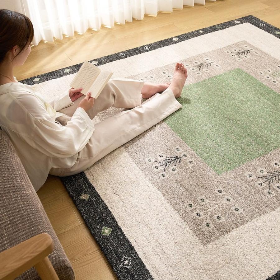 ラグ ラグマット ベルギー製 防炎 幅240cm×長さ240cm レッド 消