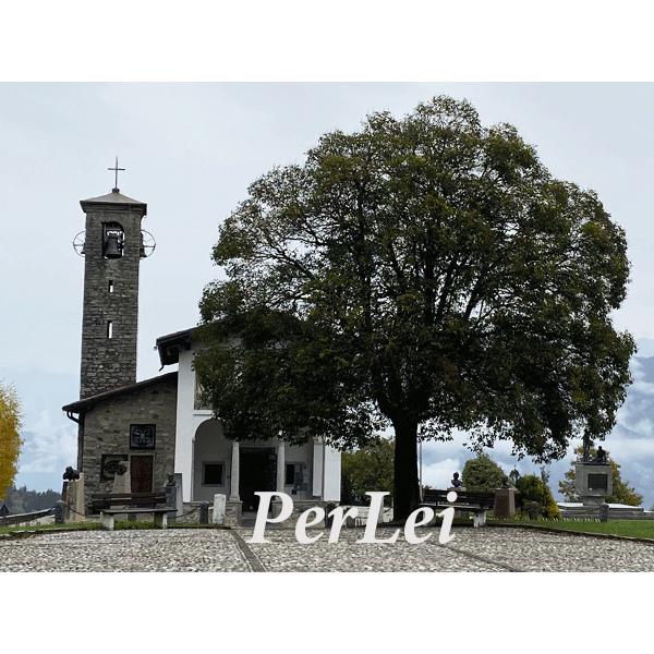 イタリア ギッサロ教会 お守り イタリア ギッサロ教会 お守り 自転車乗りの験担ぎ