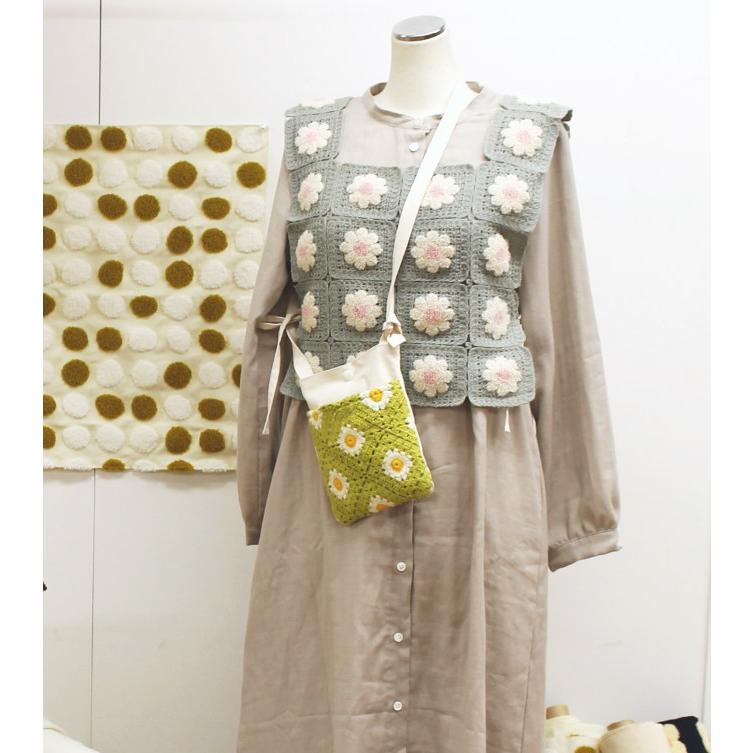 在庫限り処分／生地 ニット 50cm巾【7柄単位】モチーフかぎ針あみ風