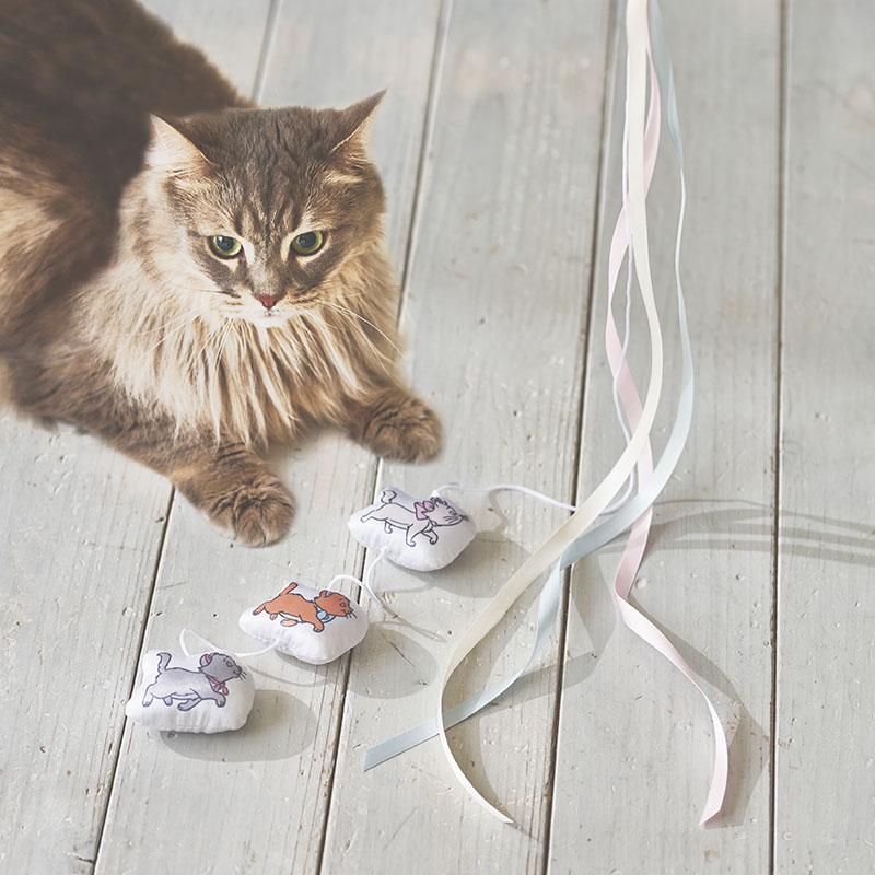 じゃれねこチャンチャーム　リボン×ミケ猫 Disney（ディズニー） おしゃれキャット 猫 おもちゃ トイ マリー