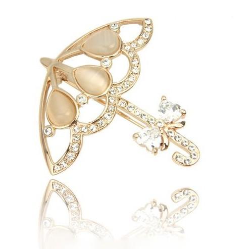 Petit Lulu（プチルル） 爆買 ブローチ スワロフスキー キャッツアイ