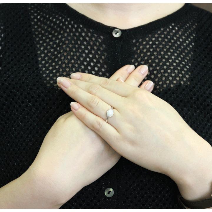 大粒オパール　オーバルカットラインストーン付きデザインリング　指輪13号 大粒オパール オーバルカットラインストーン付きデザインリング