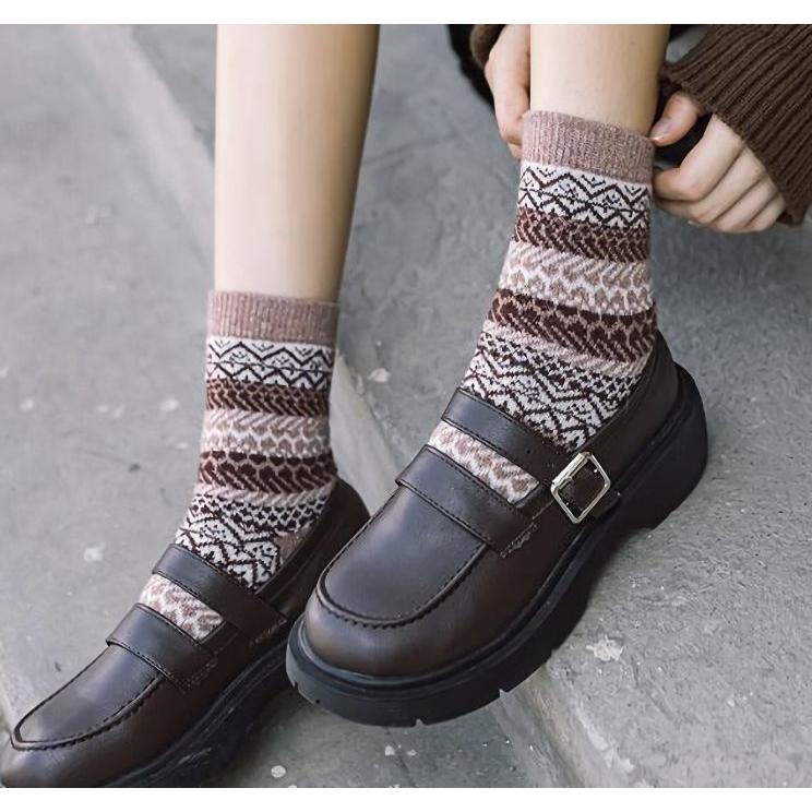 ウール混クルーソックス（トラッド調ブラウン系）/ レディース 秋 冬 靴下 毛混 暖かい チェック アーガイル フェアアイル 伝統柄 |  | 02