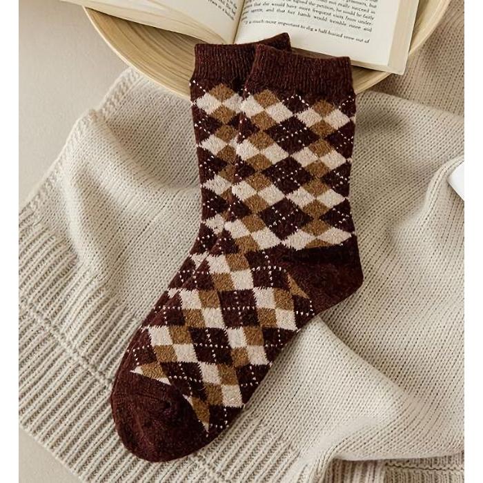 ウール混クルーソックス（トラッド調ブラウン系）/ レディース 秋 冬 靴下 毛混 暖かい チェック アーガイル フェアアイル 伝統柄 |  | 06