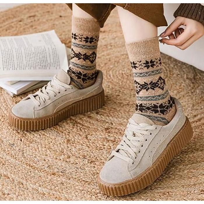 ノルディック柄のクルーソックス / レディース 秋 冬 靴下 北欧 雪柄