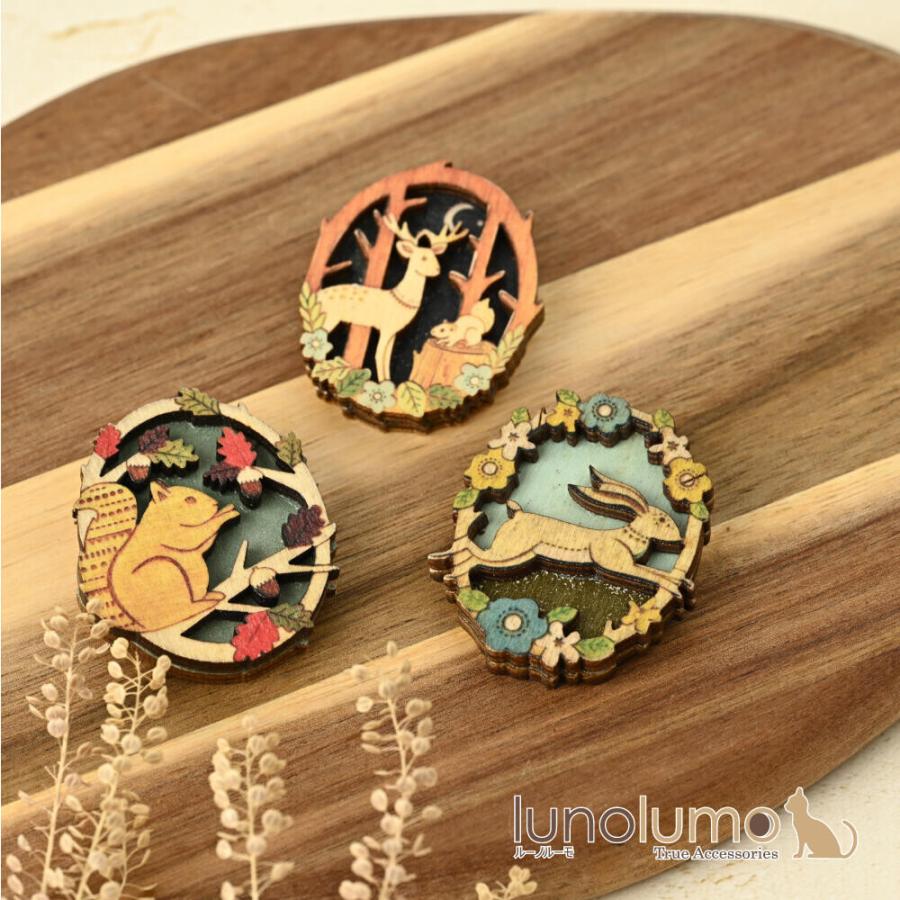 森の動物ウッドブローチ / レディース ナチュラル 木製 自然素材 可愛い ほのぼの うさぎ 鹿 リス | 