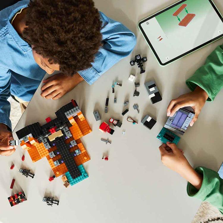 おもちゃ 玩具 ブロック プレゼント 誕生日 クリスマス マイクラ マインクラフト ゲーム LEGO ウィザーバトル 21590 MINECRAFTの画像