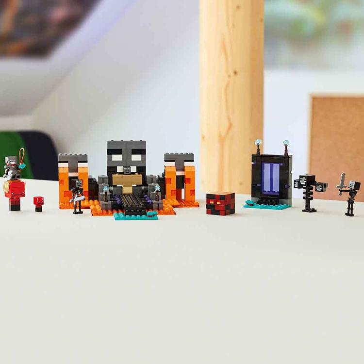 おもちゃ 玩具 ブロック プレゼント 誕生日 クリスマス マイクラ マインクラフト ゲーム LEGO ウィザーバトル 21590 MINECRAFTの画像