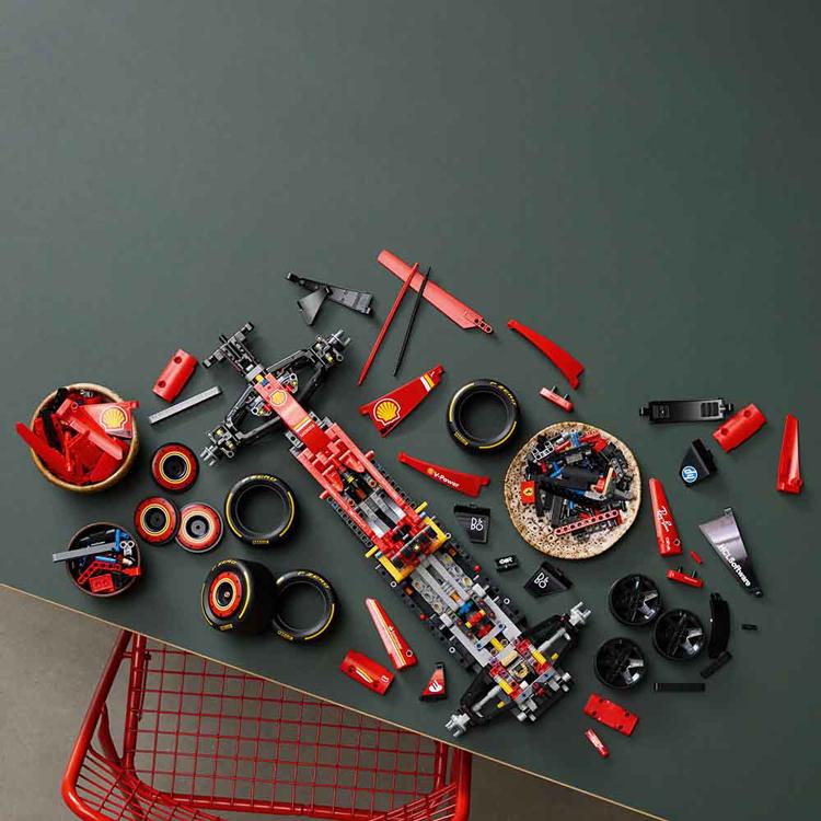 おもちゃ 玩具 ブロック プレゼント 誕生日 クリスマス インテリア レース F1 大人レゴ Ferrari SF-24 F1 Car 42207 TECHNIC_4