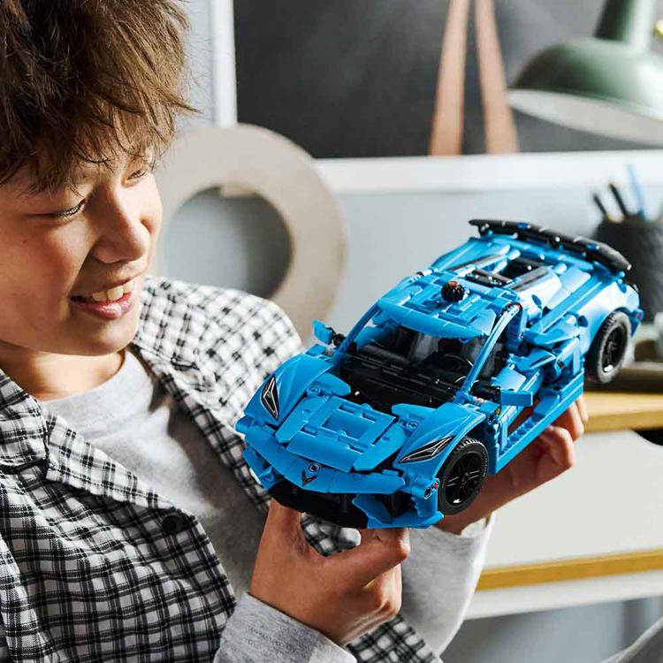おもちゃ 玩具 ブロック プレゼント 誕生日 クリスマス 小学生 テクニック スポーツカー シボレー Chevrolet Corvette Stingray＜ブルー＞ 42217 TECHNICの画像