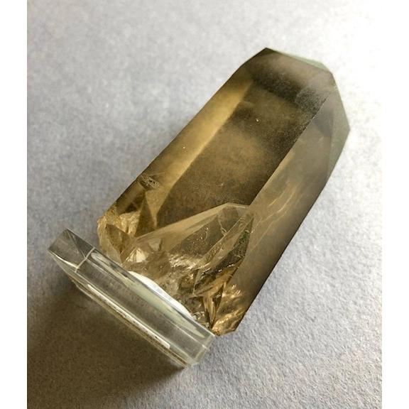 スイス産 スモーキークォーツ ポイント 煙水晶 茶水晶 天然石