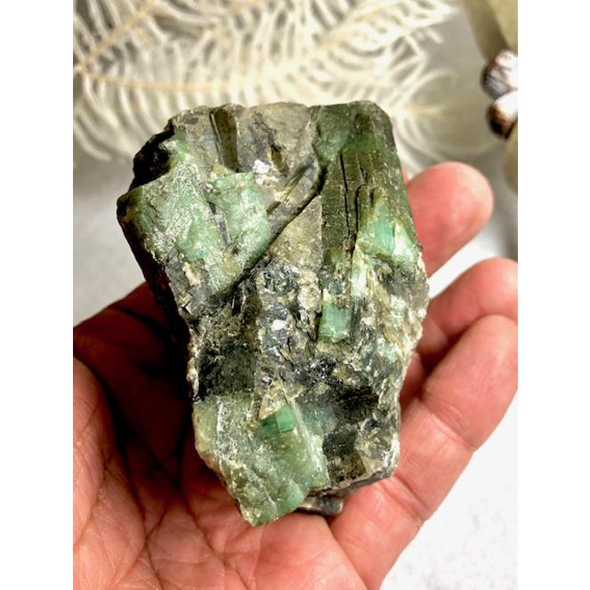 緑柱石 ベリル エメラルド エメラルド 原石 ブラジル バイーア州 緑