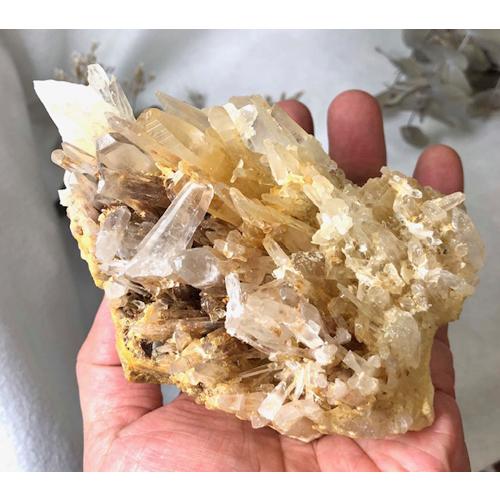 激レア❗️❗️レイザークォーツ　クラスター　ヒマラヤ　水晶　パワーストーン　天然石 ヒマラヤ水晶 ヒマラヤ産 レーザー水晶 クラスター 天然石