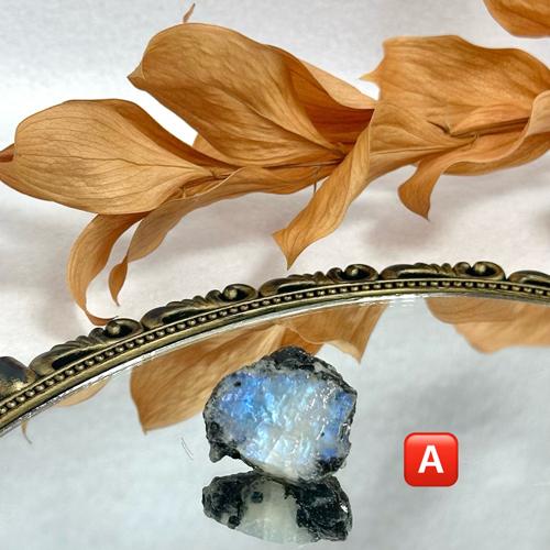 ボムストーン　原石✨　光エネルギー超濃縮✨火山爆発から出来た石　最高ランク ボムストーン 原石✨ 光エネルギー超濃縮✨火山爆発から出来た石