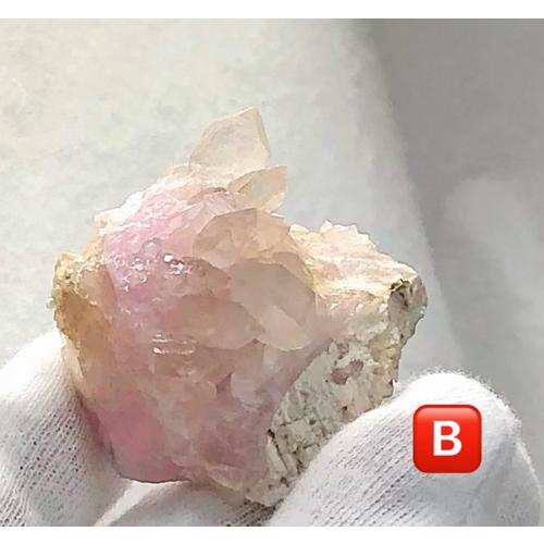 ローズクォーツ 原石 結晶 クラスター 天然石 パワーストーン 可愛い