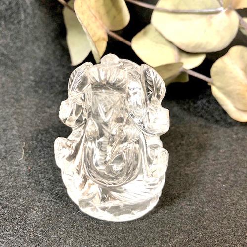 ヒマラヤ水晶ガネーシャ彫刻置物 Amazon.co.jp: ヒマラヤ水晶 ガネーシャ 彫り物 置物 : ホーム＆キッチン