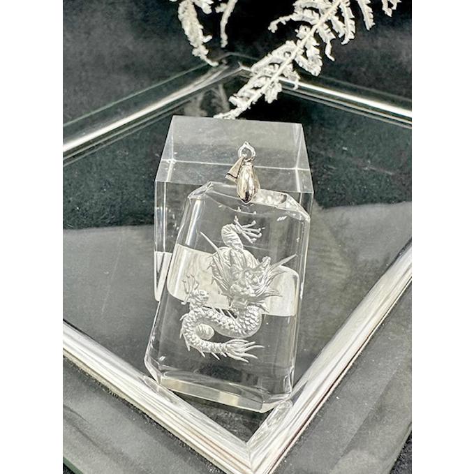 水晶 龍彫り ペンダントトップ 銀龍 銀彫り 龍 天然石 パワーストーン