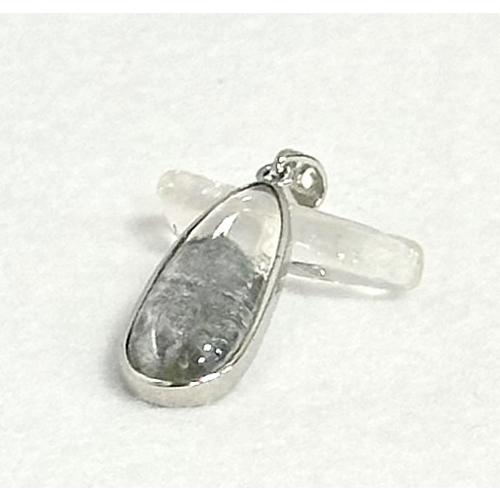 スティブナイト イン クォーツ シルバーペンダントトップ 天然石