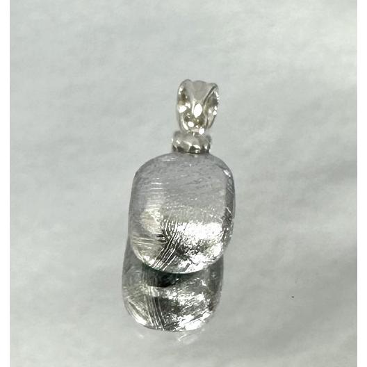 ムオニナルスタ隕石 ペンダントトップ アイアンメテオライト 隕石 鉄