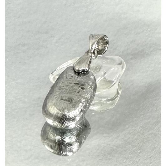 ムオニナルスタ隕石 ペンダントトップ アイアンメテオライト 隕石 鉄