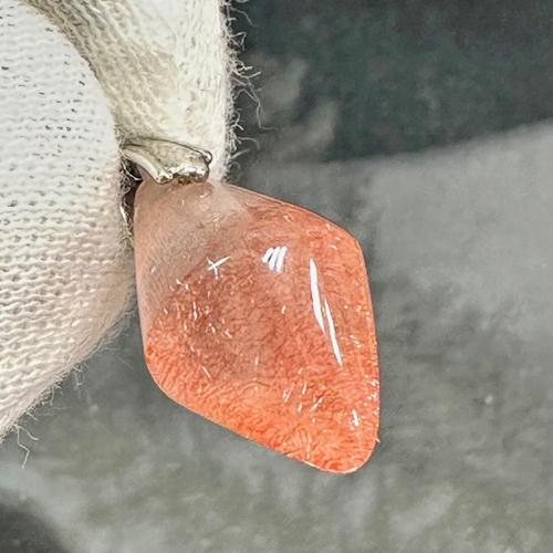 ストロベリークォーツ カザフスタン産 ペンダントトップ 天然石