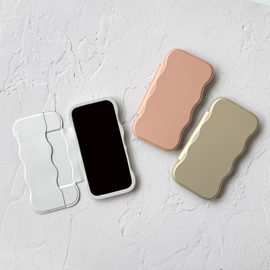 Premium Style iPhone17 用 ウェーブフリップケース シルバー ベージュ