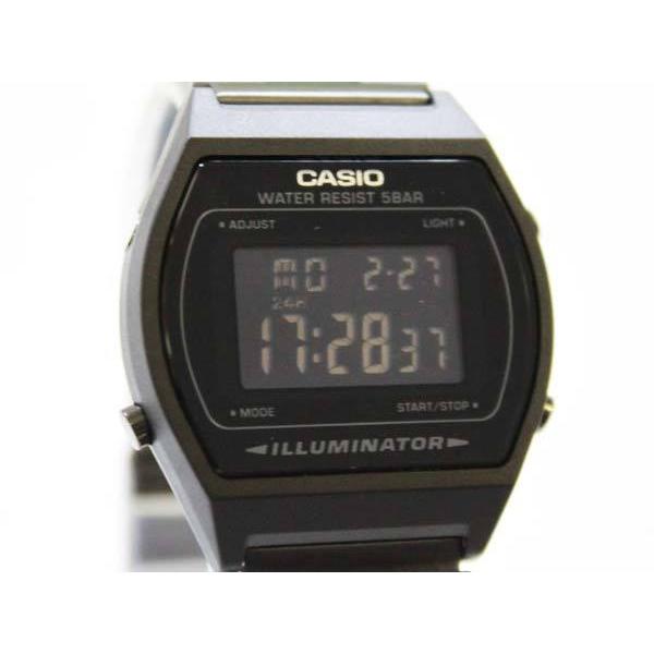 カシオ　デジタル腕時計　新品　ブラック反転液晶　ビンテージデザイン　海外モデル CASIO - カシオ デジタル腕時計 新品 ブラック反転液晶