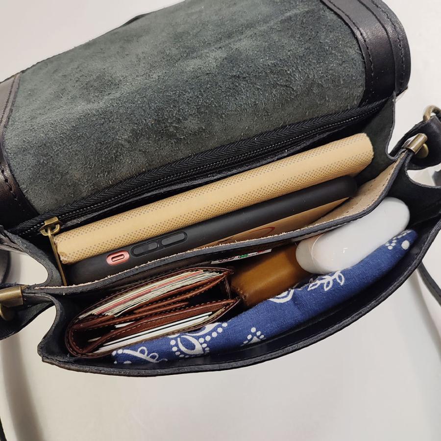 イ・メディチ　I MEDICI "3600" コンパクトショルダー BLACK ブラック　イタリアン・ベジタブルタンニン・レザー イタリア製 レザー ショルダーバッグ |  | 04