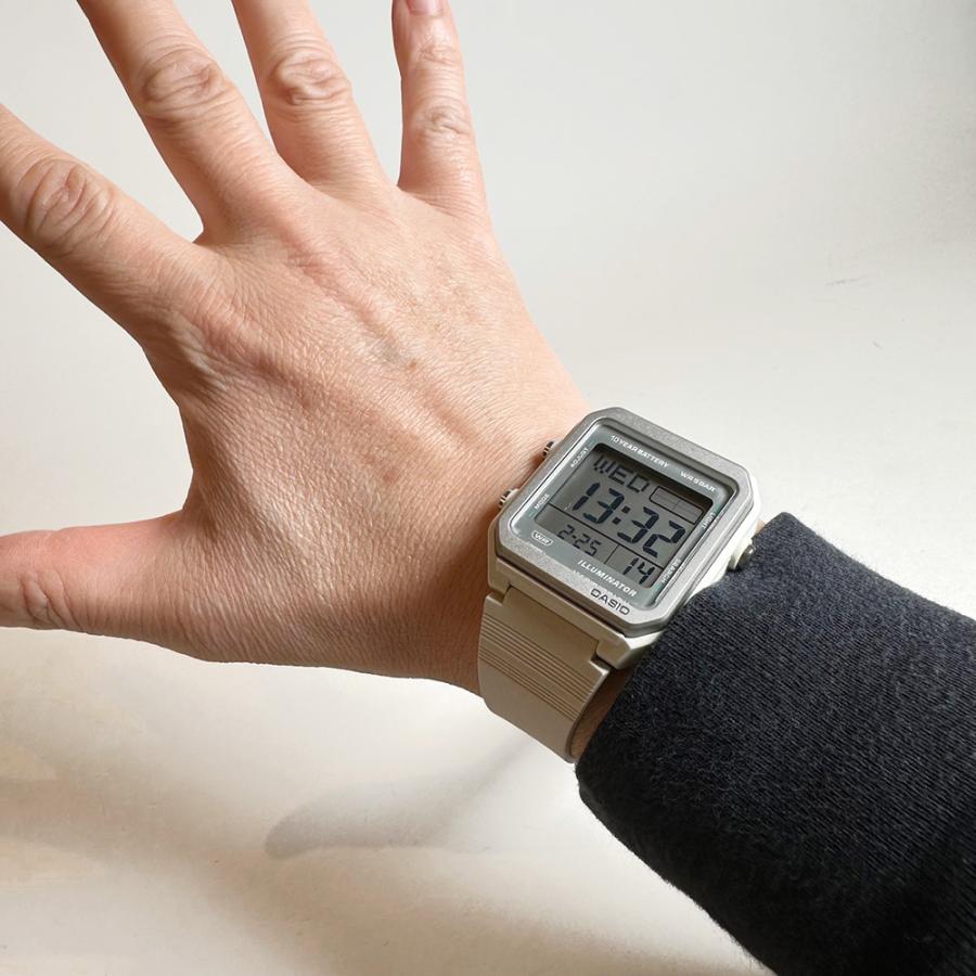 時計 CASIO Collection W-221H-8AJF CASIO（カシオ） 国内正規保証 CASIO Collection STANDARD W-221H-8AJF