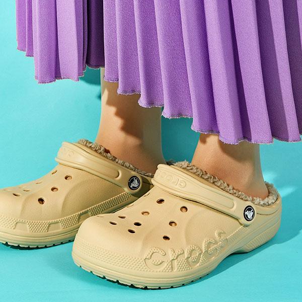 crocs（クロックス） 最終セール 50%off 半額 もこもこ レディース
