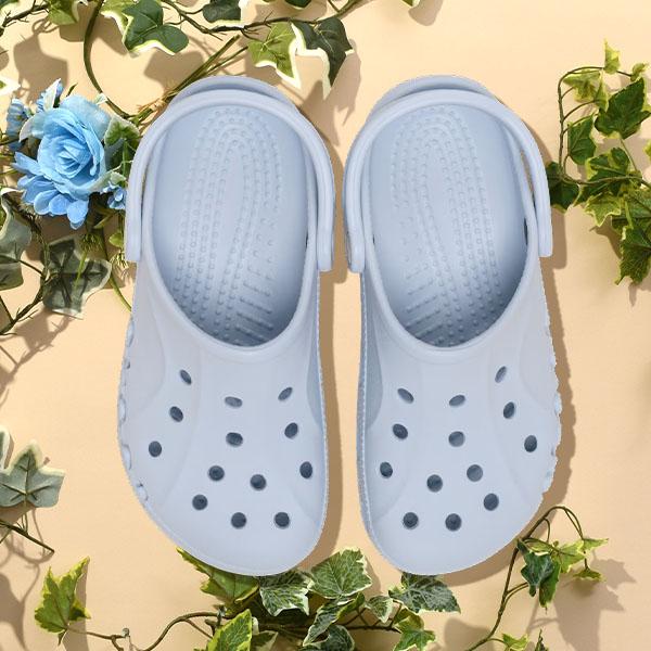 クロックス　ほぼ新品売ります crocs（クロックス） 期間限定 35%off メンズ レディース サンダル