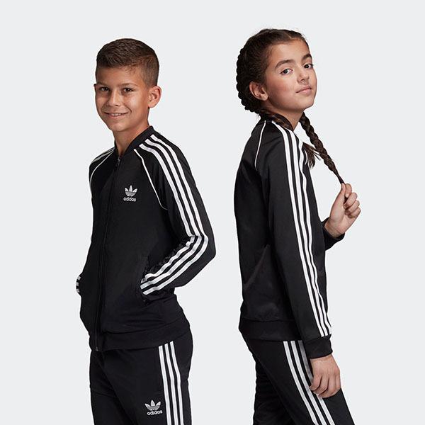 半額 50 Off 現品のみ キッズ トラックジャケット Adidas アディダス オリジナルス ジュニア 子供 Sst Track Top 長袖 ジャージ トラックトップ Fug Fug Ray Green 通販 Yahoo ショッピング