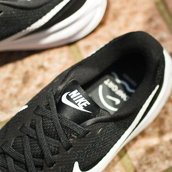 NIKE（ナイキ） 幅広 スニーカー ランニングシューズ レディース