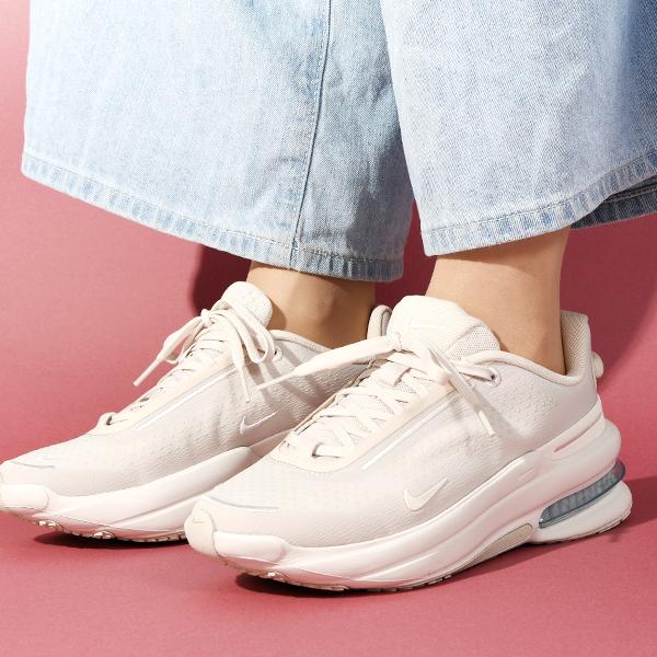 NIKE（ナイキ） 送料無料 スニーカー レディース エア ズーム アップ