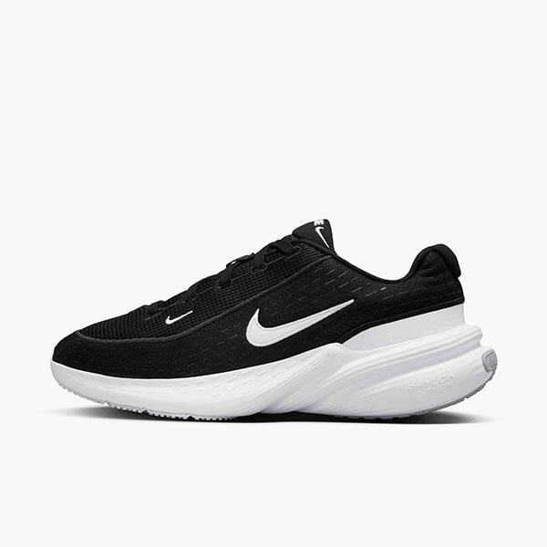 NIKE（ナイキ） スニーカー レディース アップリフト SC シューズ 靴