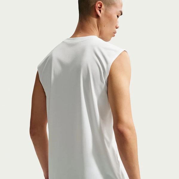NIKE（ナイキ） ゆうパケット発送！ 送料無料 ノースリーブ シャツ