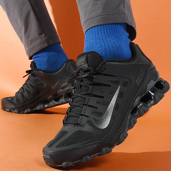 NIKE（ナイキ） 送料無料 スニーカー レディース メンズ リアックス 8