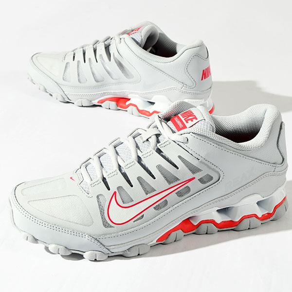 NIKE（ナイキ） 送料無料 スニーカー レディース メンズ リアックス 8