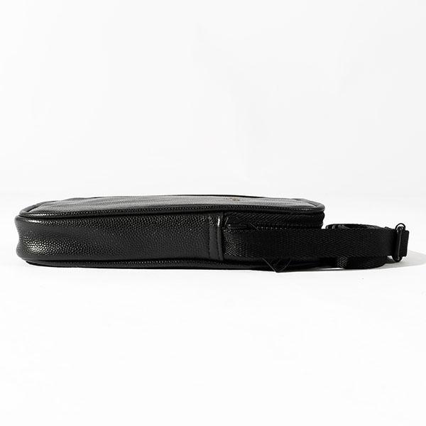 FRED PERRY（フレッドペリー） ミニショルダーバッグ メンズ