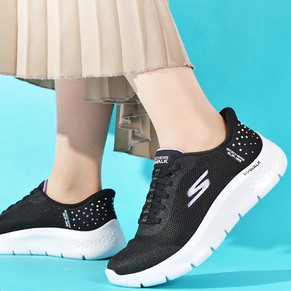 SKECHERS（スケッチャーズ） 手を使わずにスッと履ける スニーカー 