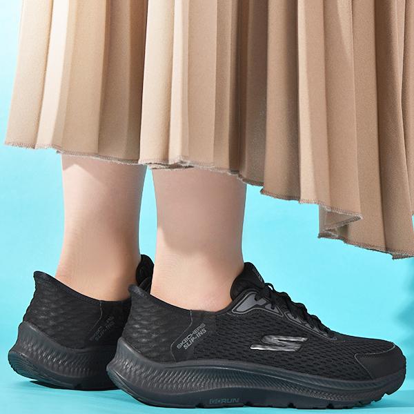 SKECHERS（スケッチャーズ） 手を使わずにスッと履ける スニーカー