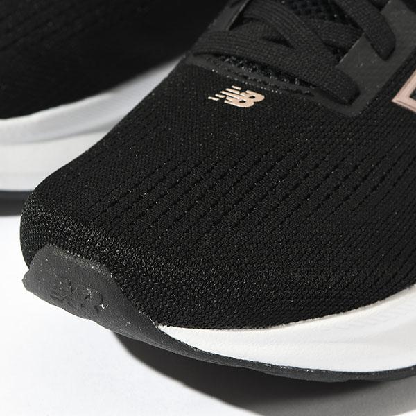 New Balance ニューバランス スニーカー ランニングシューズ