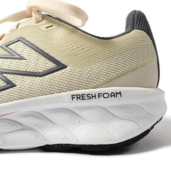New Balance（ニューバランス） 2026春夏新作 厚底 ランニングシューズ
