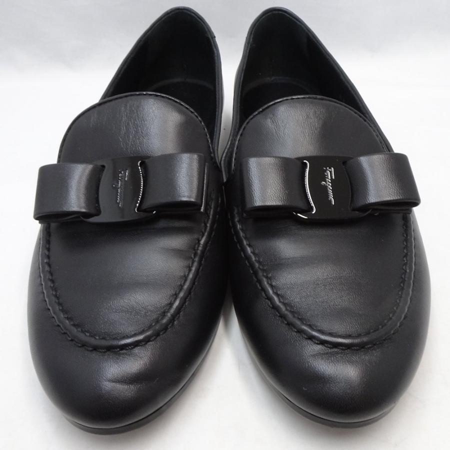 フェラガモ Salvatore Ferragamo フラットシューズ ヴェラリボン 