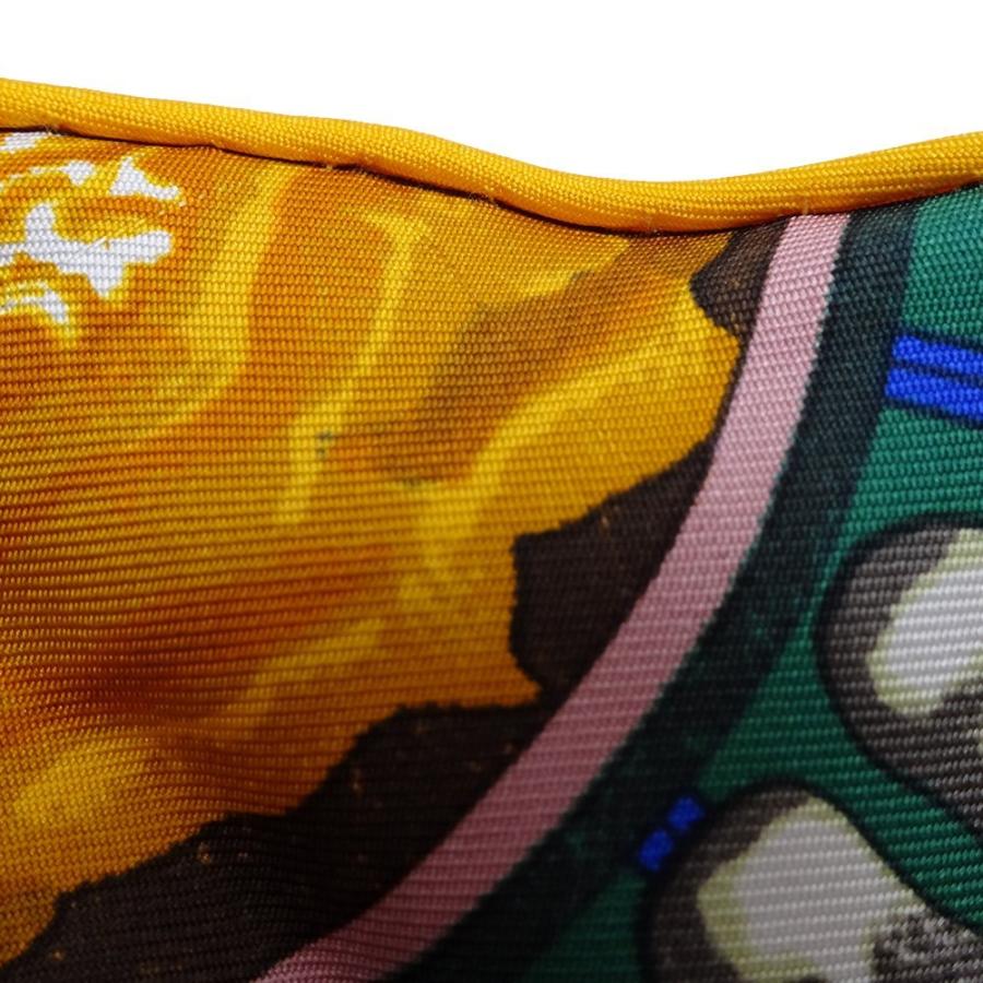 HERMES（エルメス） スカーフ シルク100％ トライアングルジェアン