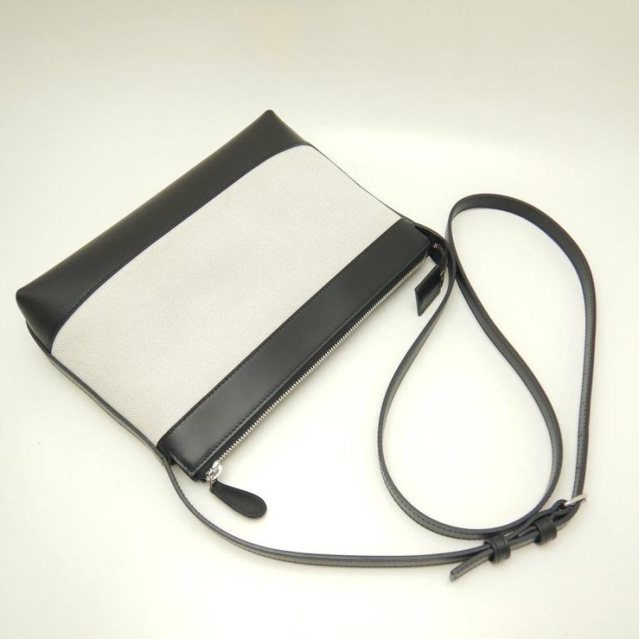 新品　BALENCIAGA バレンシアガ　639497 ネイビークロスボディ BALENCIAGA（バレンシアガ） BALENCIAGA 639497 ネイビークロスボディ