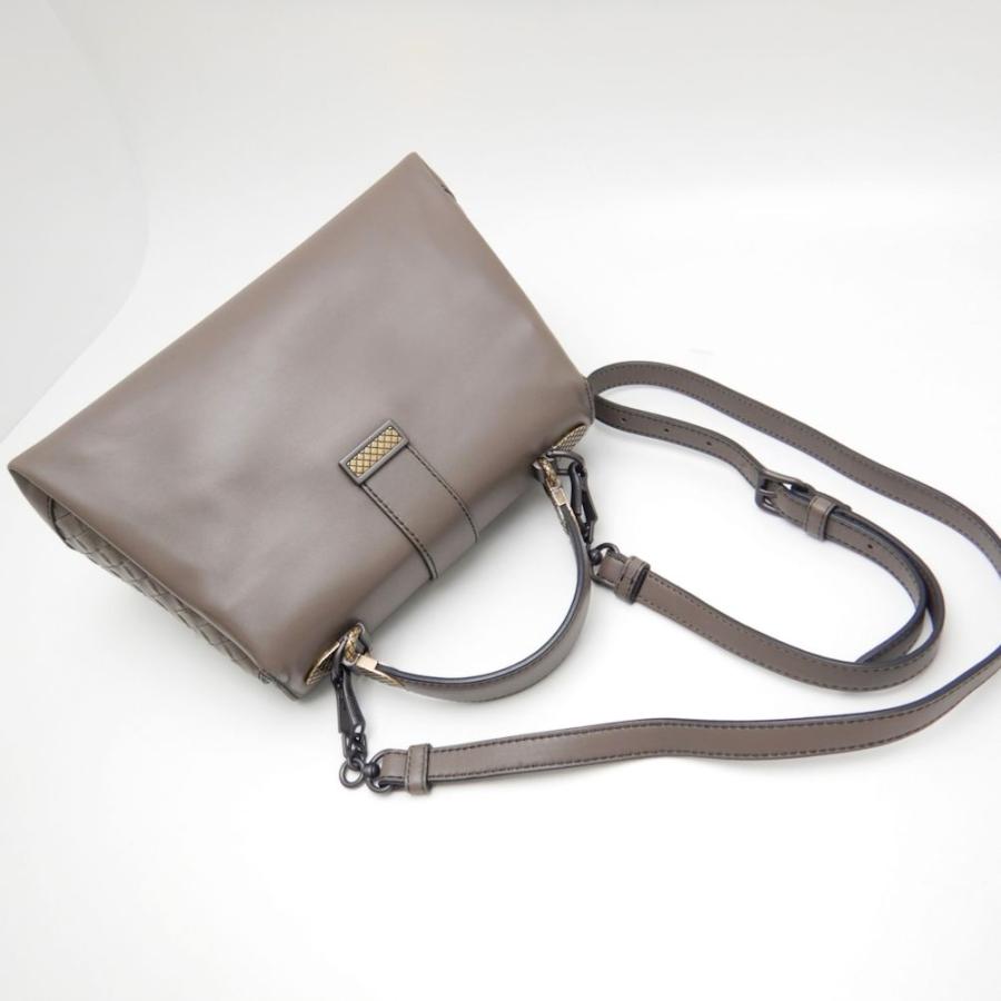 BOTTEGA VENETA ボッテガヴェネタ 498992 スモールピアッツァ